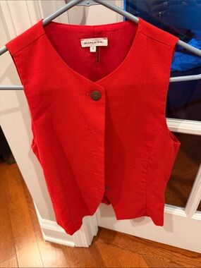Ninosa Red Sleeveless Button-Front Women's Tunic Vest